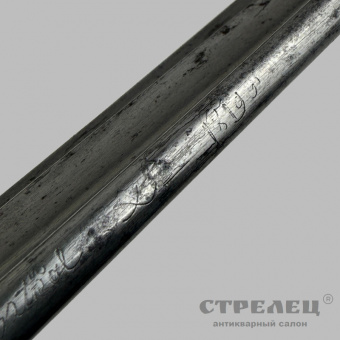 фото — кираса, шлем и палаш французского тяжелого кирасира, 1834 год